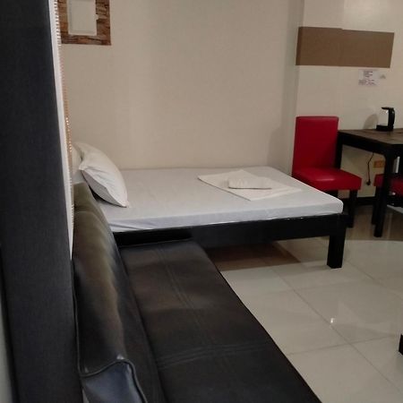 V.F. Riton Apartelle Laoag Εξωτερικό φωτογραφία