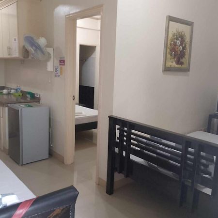 V.F. Riton Apartelle Laoag Εξωτερικό φωτογραφία