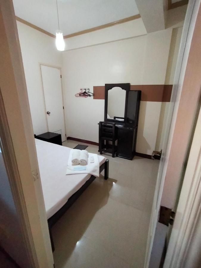 V.F. Riton Apartelle Laoag Εξωτερικό φωτογραφία