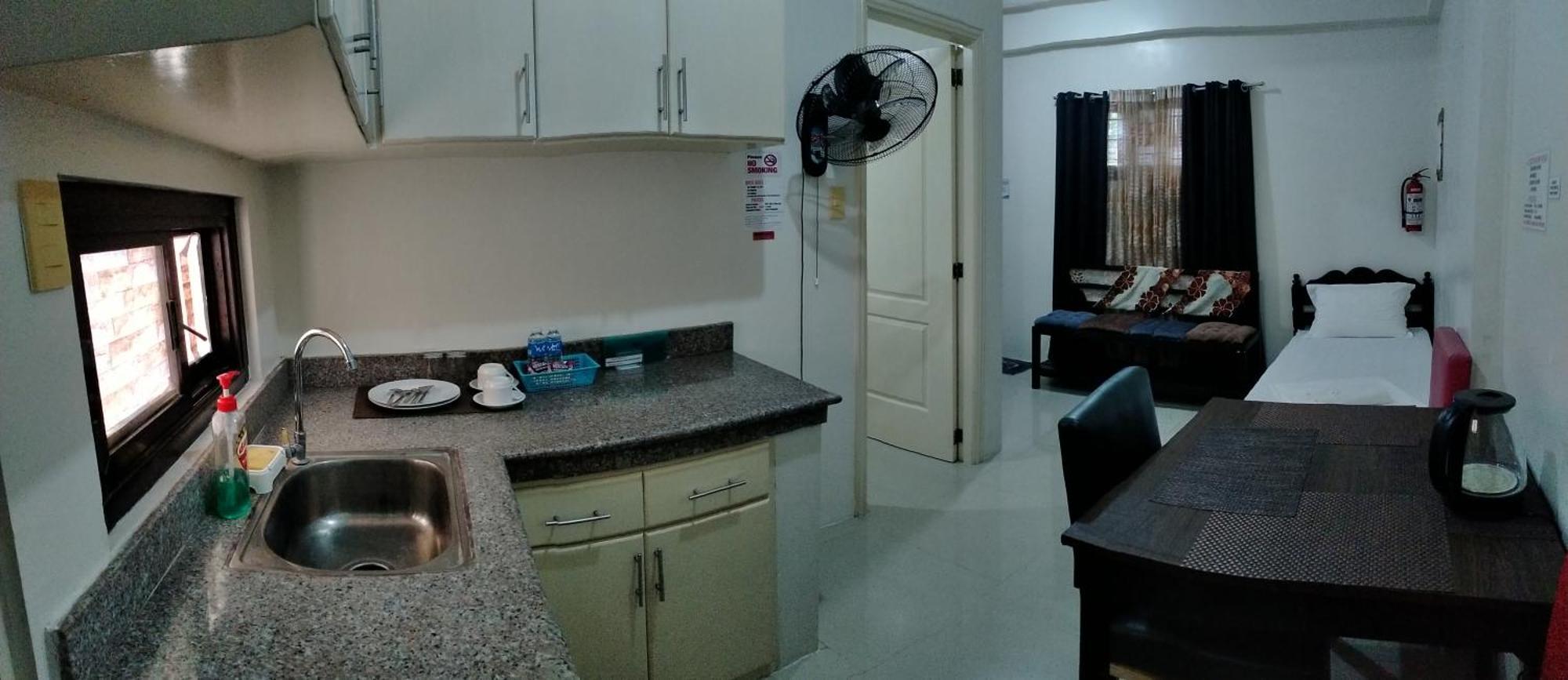 V.F. Riton Apartelle Laoag Εξωτερικό φωτογραφία