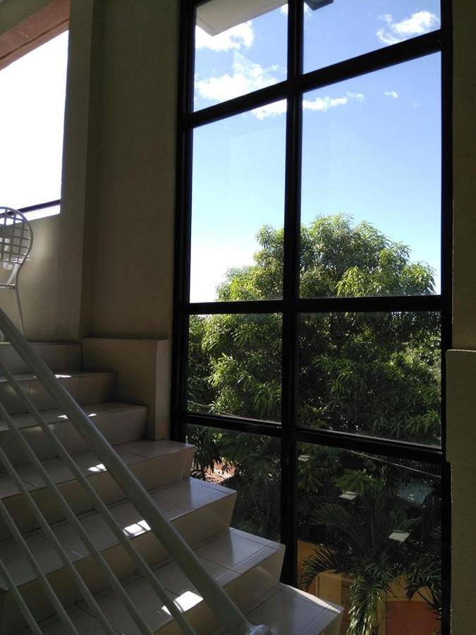 V.F. Riton Apartelle Laoag Εξωτερικό φωτογραφία