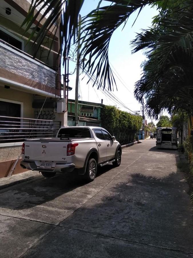 V.F. Riton Apartelle Laoag Εξωτερικό φωτογραφία