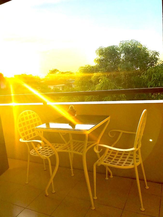 V.F. Riton Apartelle Laoag Εξωτερικό φωτογραφία