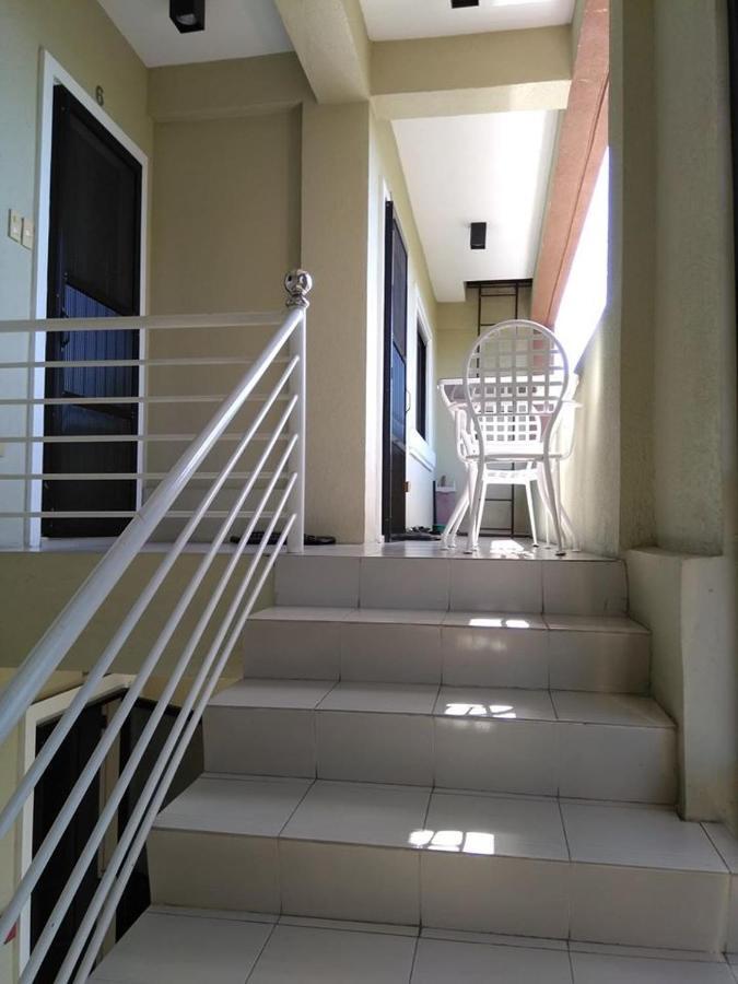 V.F. Riton Apartelle Laoag Εξωτερικό φωτογραφία